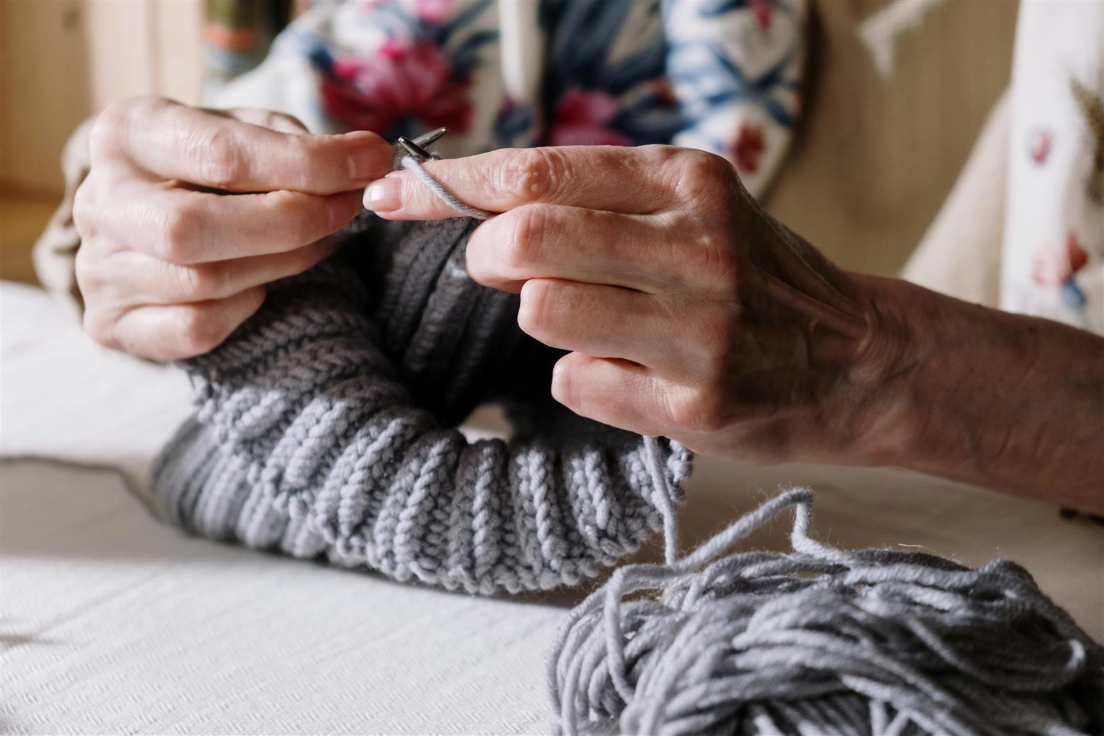 1 tour 2 mains - Ateliers tricot