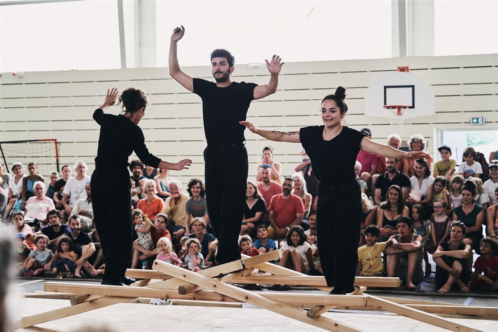 Spectacle « 128 Kilos de Mélèze » Compagnie Le ...