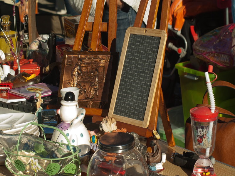 Vide grenier en faveur du Téléthon.