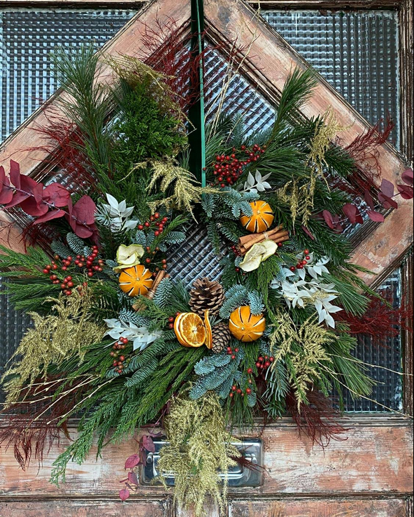 Atelier floral : couronne de Noël proposé par  ...