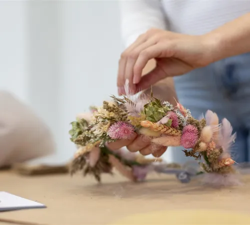 Atelier floral : Composition de couronnes de fleurs séchées