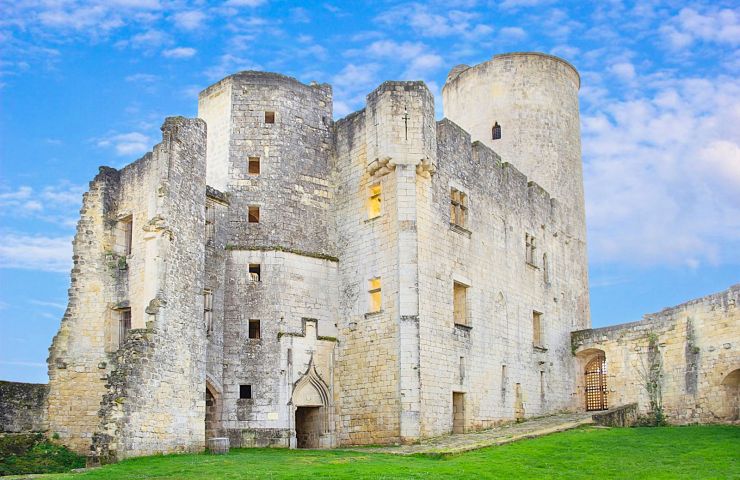 Rauzan Castle