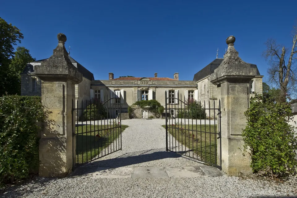 Picque Caillou Castle