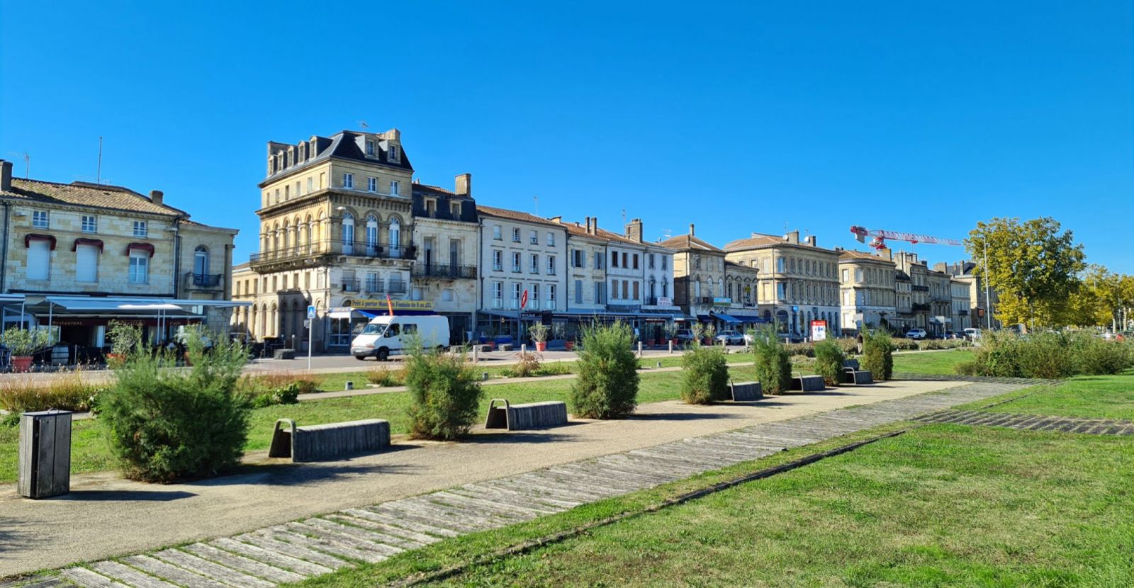 Visit Pauillac and its surroundings